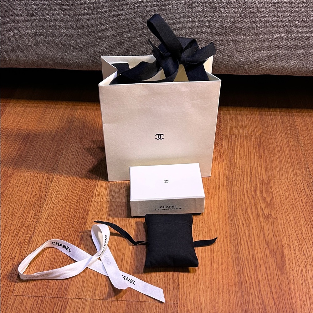 CHANEL empty box